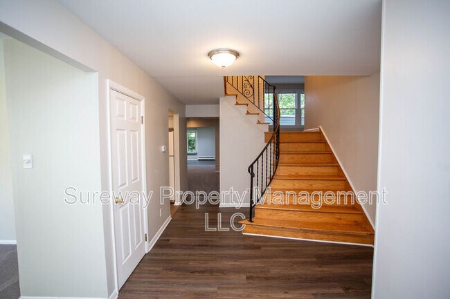 Foto del edificio - 1016 Eagle Ln