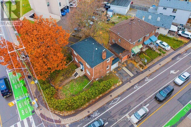 Photo du bâtiment - 1173 Broadview Ave