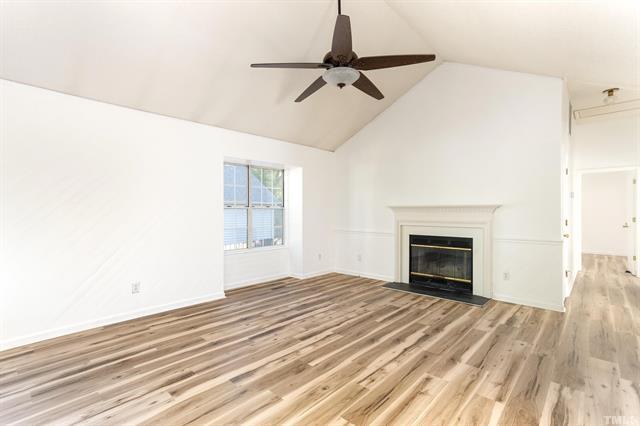 Building Photo - 326 Wilson St