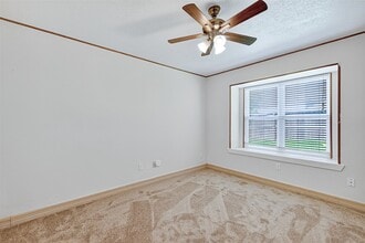 Building Photo - 3258 Meadway Dr