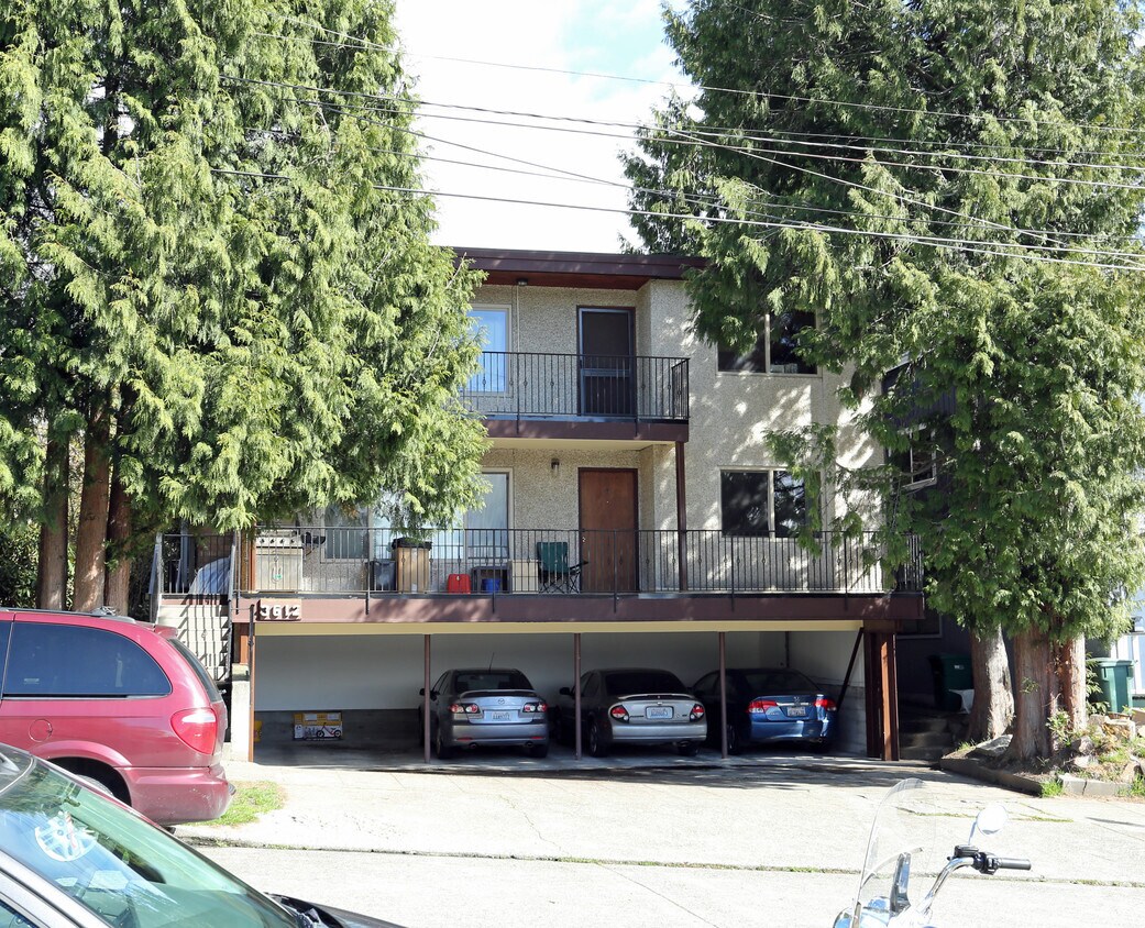 Foto del edificio - 3612 Palatine Ave N