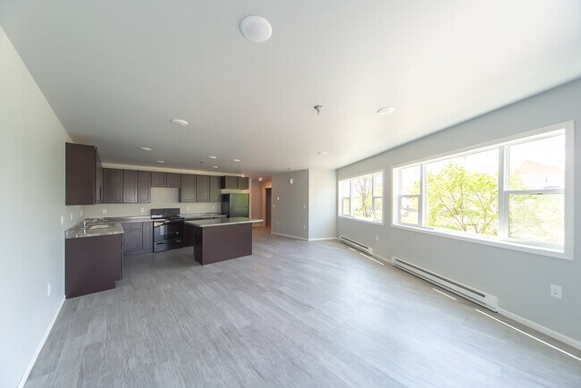 Foto del edificio - 1701 Dakota Dr N