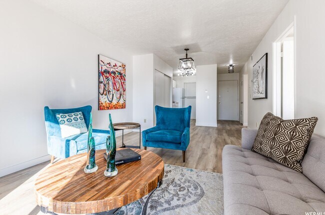 Foto del edificio - 5614 Meadow Ln