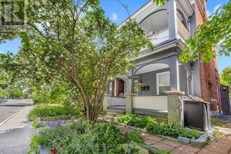 Building Photo - 111 Spadina Ave