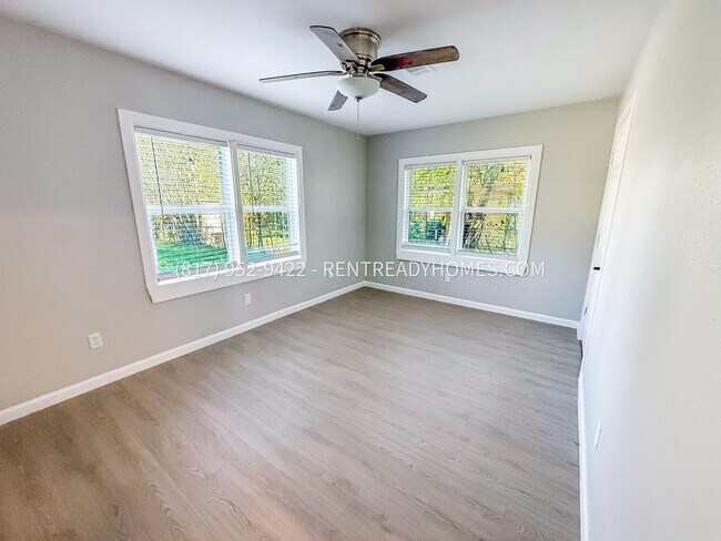 Foto del edificio - 1400 E 25th St