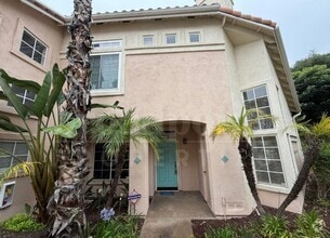 Building Photo - 12640 Springbrook Dr