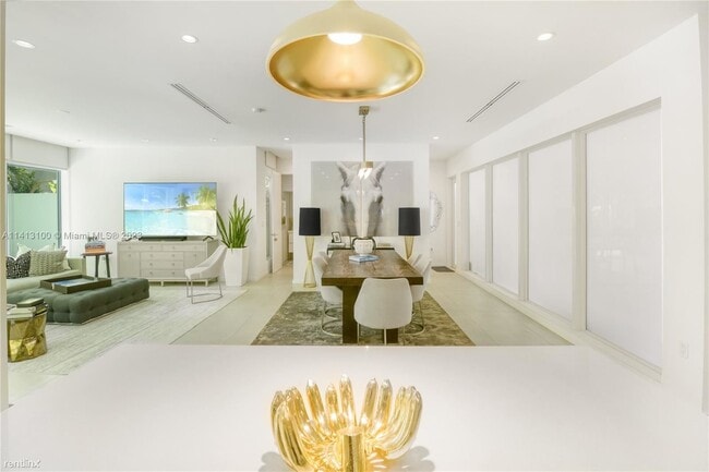 Foto del edificio - 3 br, 3.5 bath House - 3230 Shipping Ave