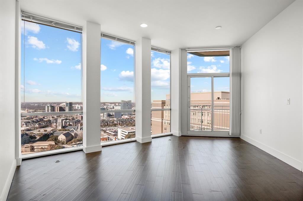Foto principal - 500 Throckmorton St