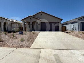 Building Photo - 4715 E Danta St