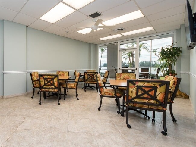 Building Photo - 675 S Gulfview Blvd