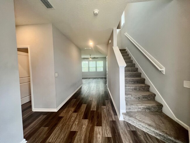 Building Photo - Beautiful home in Wells Creek