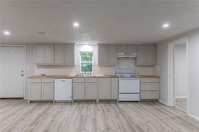 Building Photo - 209 Pecan St