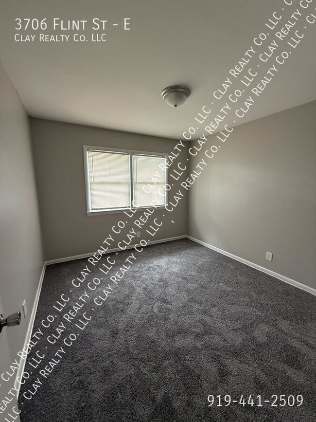 Building Photo - 3706 Flint St