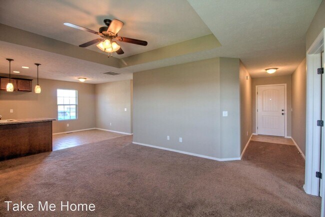 Building Photo - 3 br, 2 bath House - 5603 W Sugar Pine
