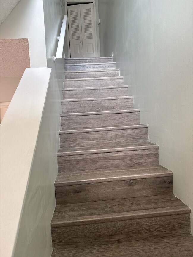 Foto del edificio - 6233 Yorktown Dr