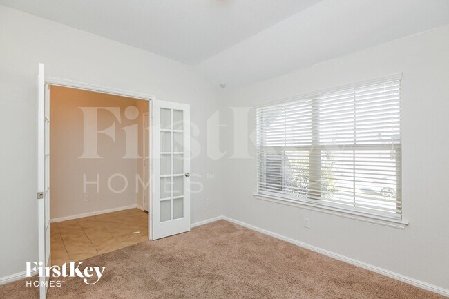 Building Photo - 10117 Clemmons Rd