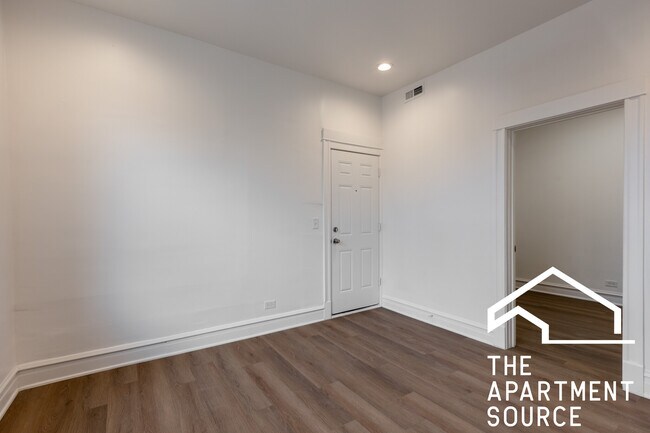Foto del edificio - 2350 W Charleston St