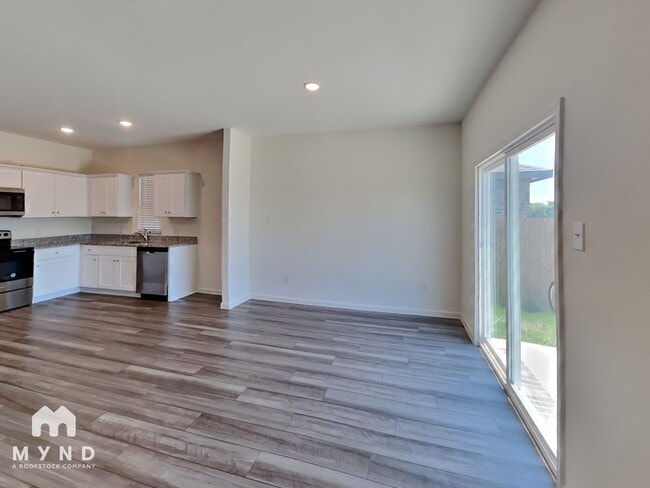 Building Photo - 5549 Ladytown Ln