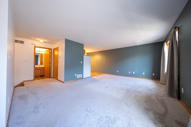 Foto del edificio - 1555 County Rd D E