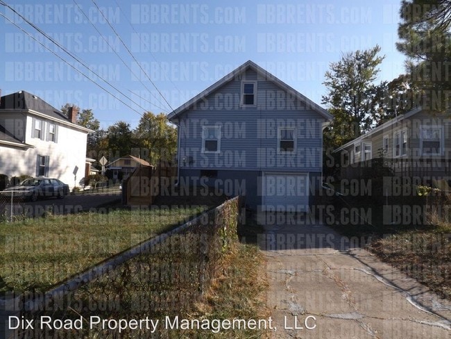 Building Photo - 3 br, 2 bath House - 703 Millville Avenue,