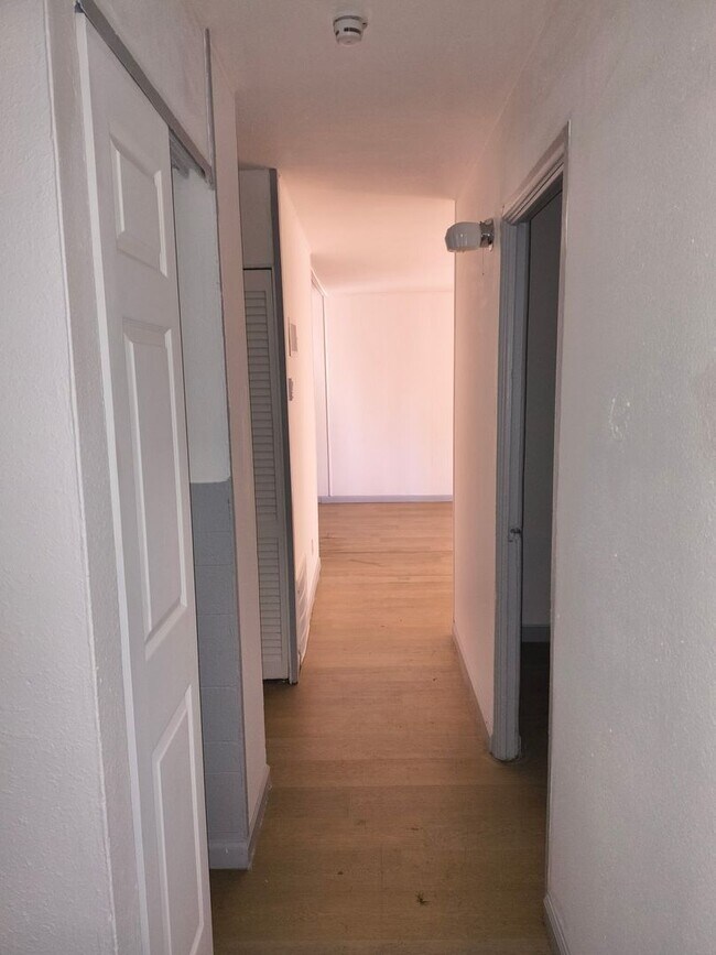 Foto del edificio - Cute 3 bed/ 1 bath