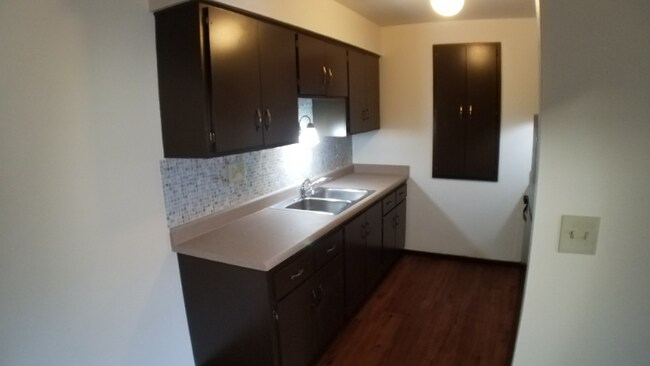 Foto del edificio - 10055 W Appleton Ave