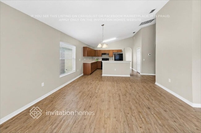Building Photo - 127 Rose Hill Trail