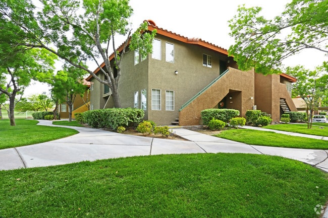 Building Photo - Mariposa Flats Apartments