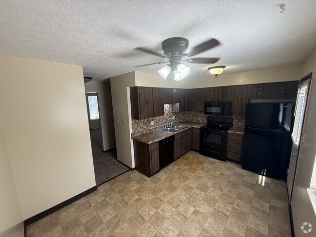 Building Photo - 3193 Cedar Grove Pl S