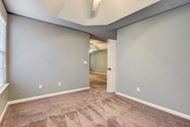 Building Photo - 1619 Sparrow Wood Ln SW
