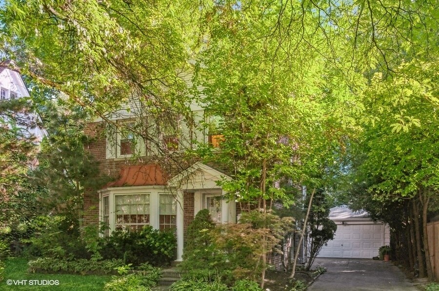 Primary Photo - 7113 N Ionia Ave