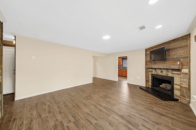 Foto del edificio - 2602 Cloverfield Ct