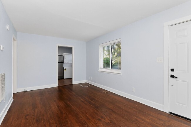 Foto del edificio - Cozy 2 Bedroom Duplex Close to NoDa!
