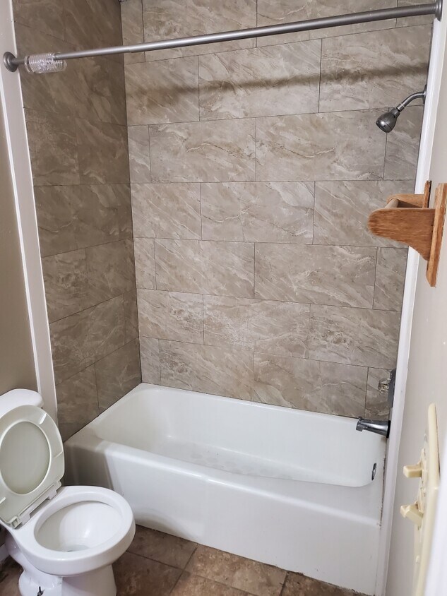 Foto principal - 109 Coulee Dr