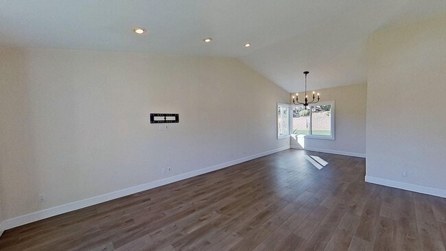 Building Photo - 21355 Vía Del Parque