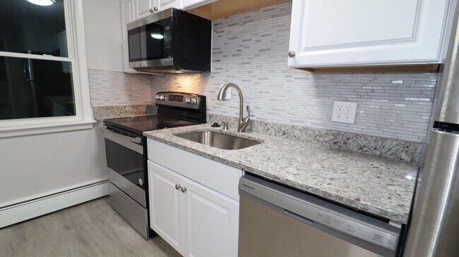 Foto del edificio - 139 Litchfield Pines Dr