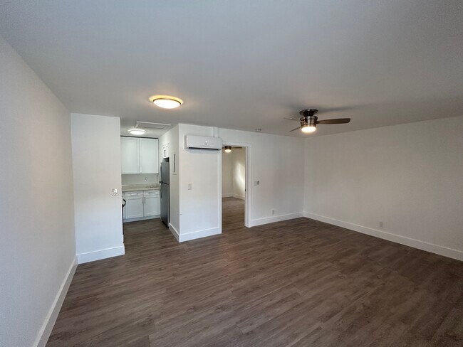 Foto del edificio - 281 NW 40th St