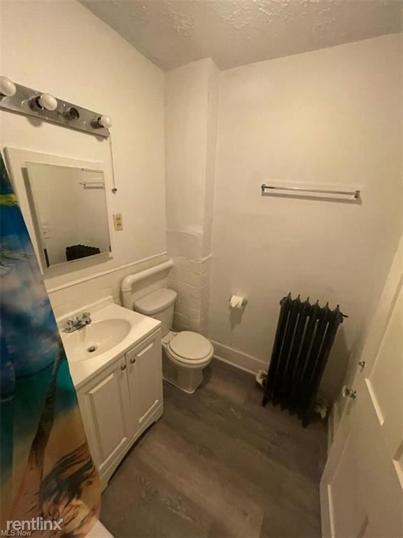 Building Photo - 1 br, 1 bath 4plex - 1234 West 6th Street 2