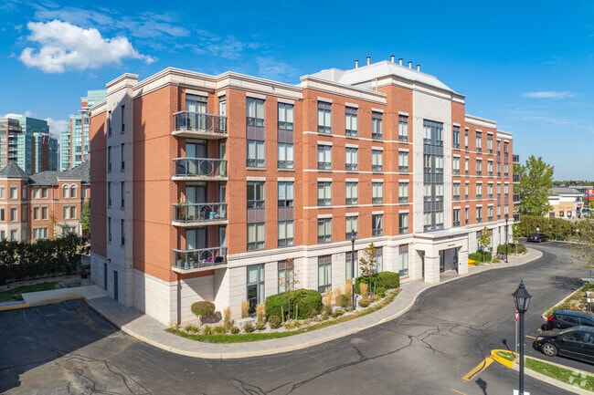 Building Photo - The Foresite