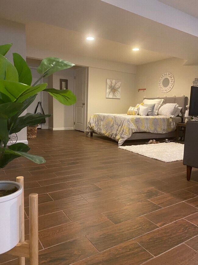 9414 Hidden View Ln Unit Studio Apartment, Laurel, MD 20723