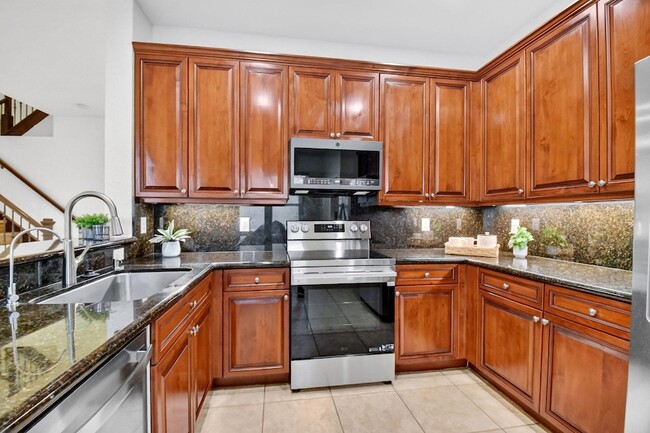 Photo - 7662 Spatterdock Dr Townhome
