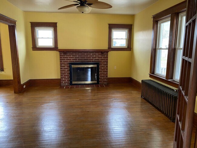 Foto del edificio - 308 Gainesboro Rd