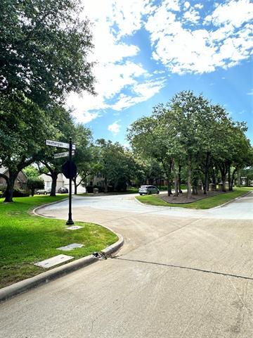 Foto del edificio - 801 Heatherglen Ct