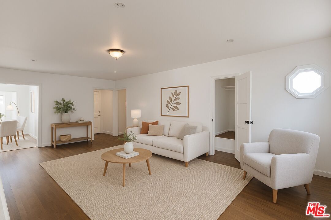 Foto principal - 1440 S Sherbourne Dr