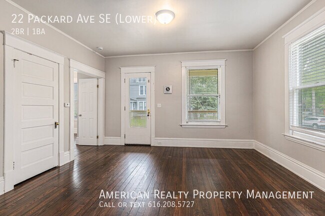 Foto del edificio - 22 Packard Ave SE