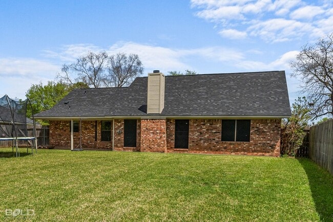 Foto del edificio - 501 Southwood Dr