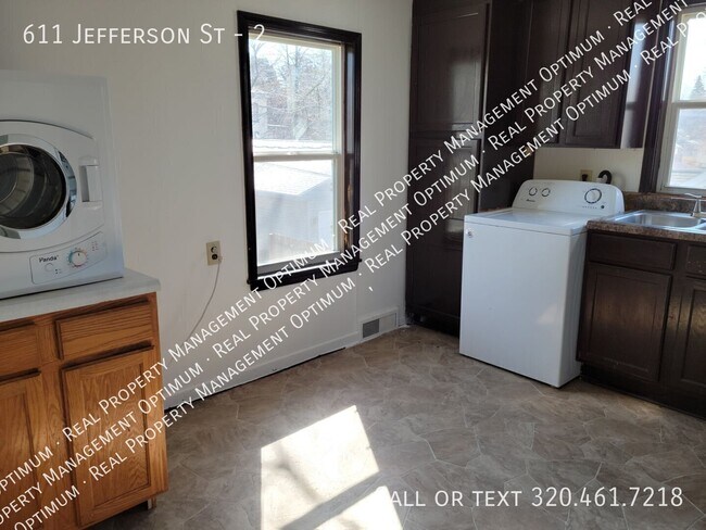 Foto del edificio - 611 Jefferson St
