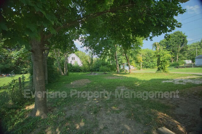 Building Photo - 1568 Johnson Ave