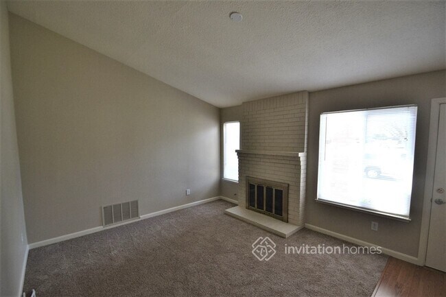 Building Photo - 8961 Park Meadows Dr