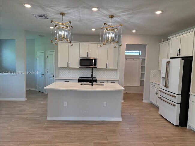 Foto del edificio - 8112 NW 78th St